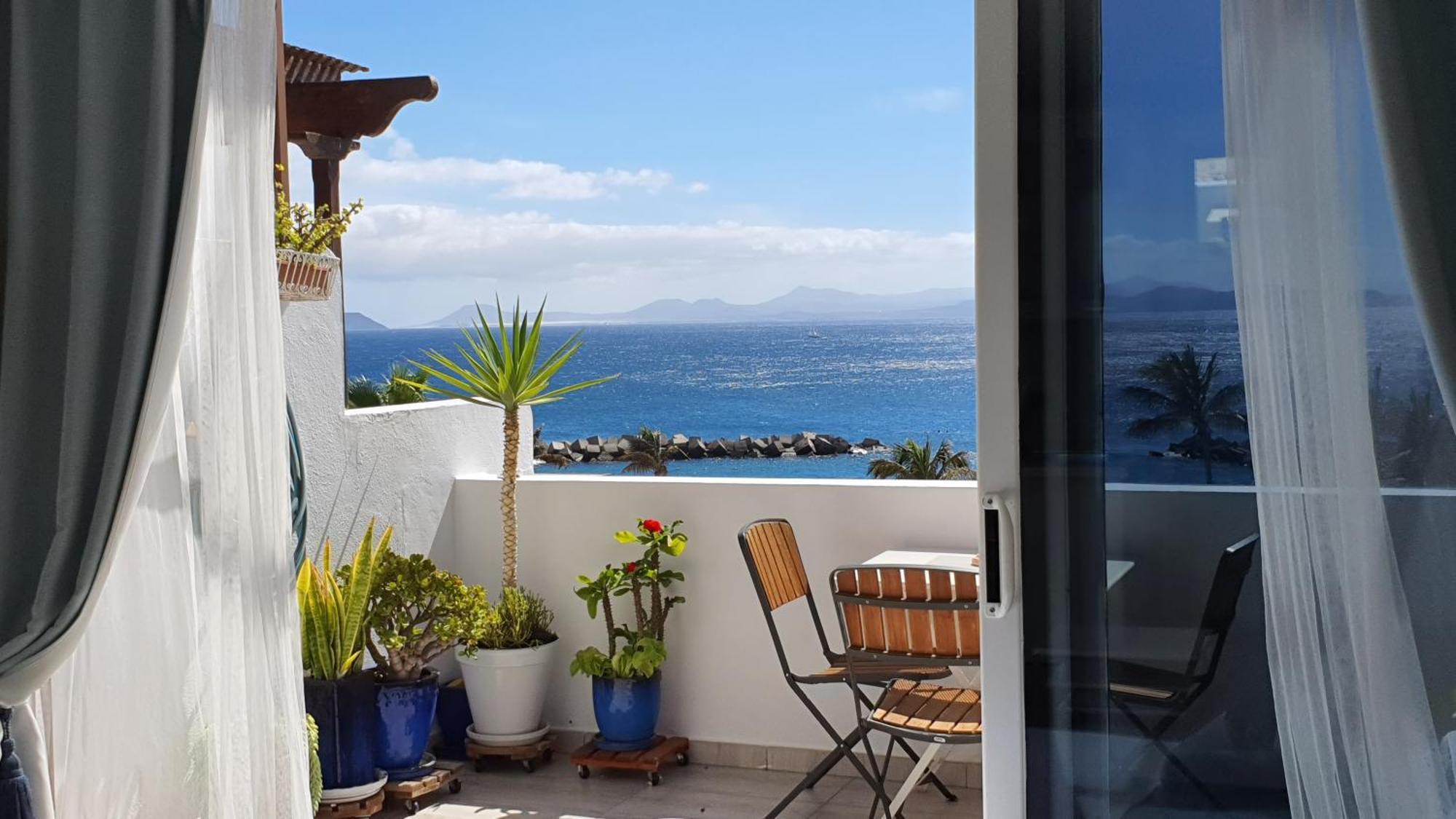 Апартаменты Playa Blanca Sea View Экстерьер фото